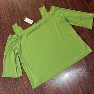 BNWT Chico’s top
